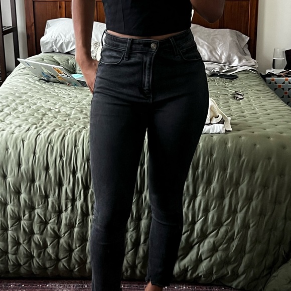 Abercrombie & Fitch Women's Dark Gray Skinny Jeans - Picture 1 of 3